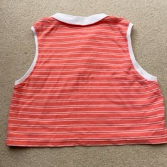 Crop Top - Picture 2 of 3